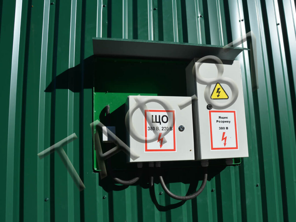 Straight-wall hangar
